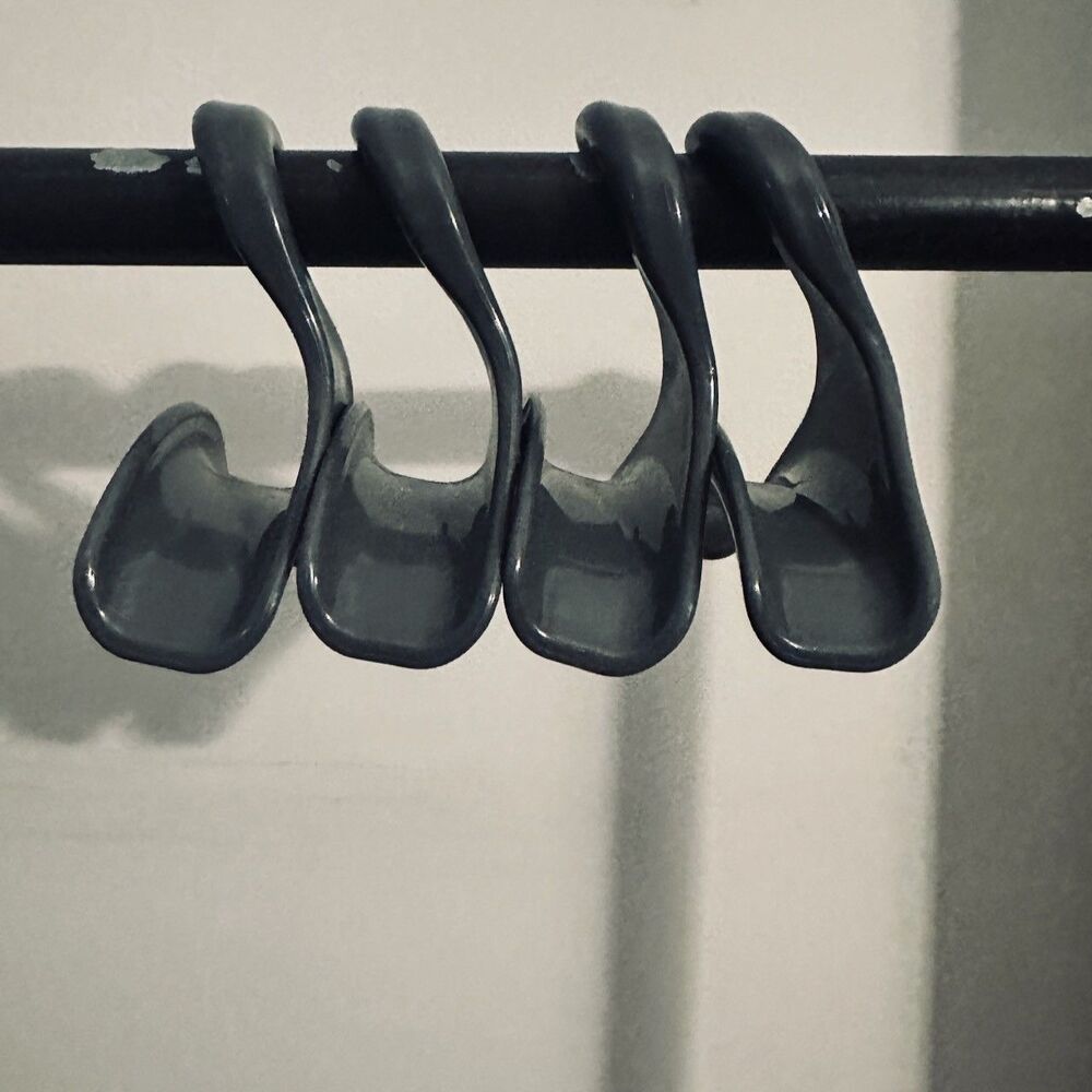 4 Black Plastic Purse Hanger Hooks S-Shaped Bag Organizer